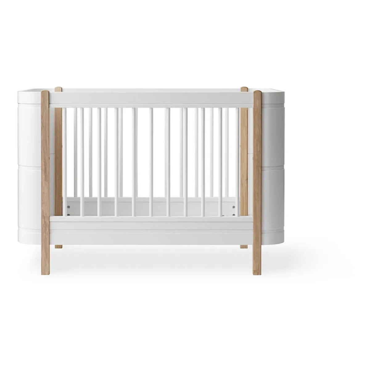 Oliver Furniture - سرير مهد Mini+ من خشب البلوط، بدون طقم جونيور