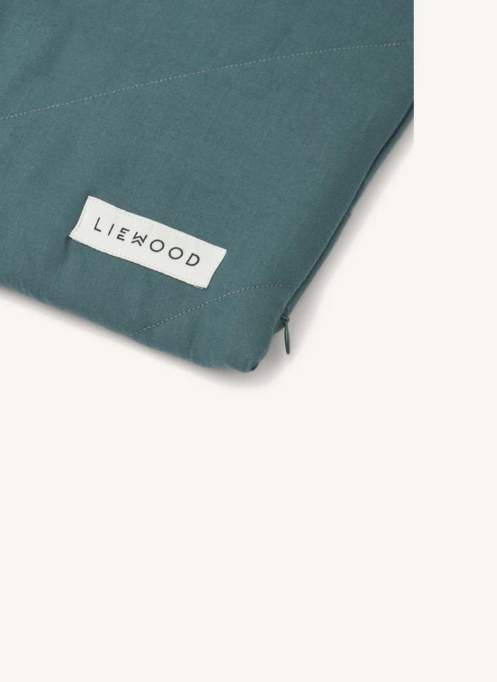 Liewood - حافة سرير طفل Benedicte من القطن العضوي | Whale blue