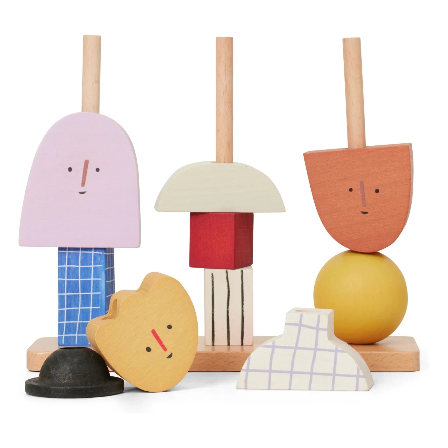 Ferm Living Kids - Üst üste dizilen karakterler