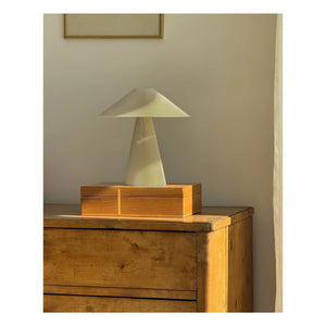 Manu Matters - Baby Jane masa lambası | Krem