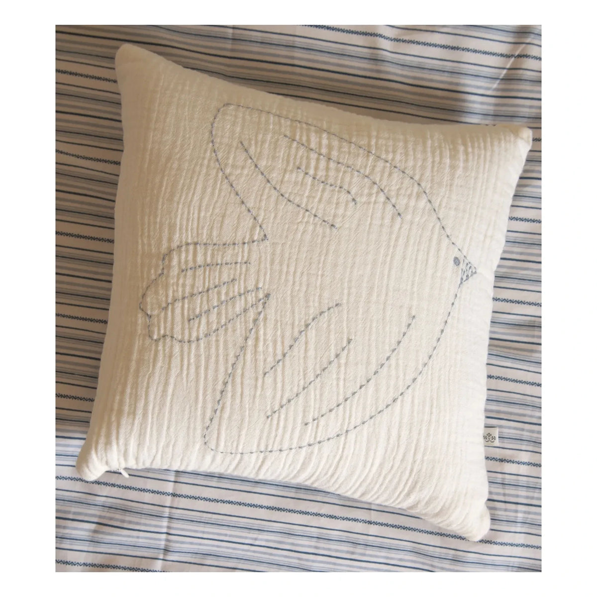 Editions Aimable - Hector Bird وسادة | Ivory Gauze