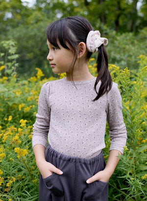 Soor Ploom - Calico Pouf تيشيرت | ماف