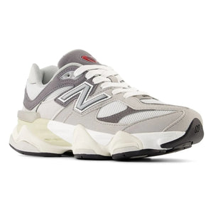New Balance - Bağcıklı Spor Ayakkabı 9060 | Gri