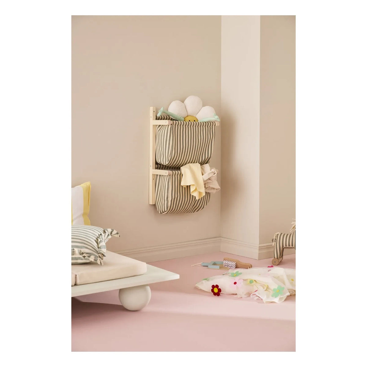 Kid's Concept - Duvara monte kumaş saklama ünitesi | Yeşil
