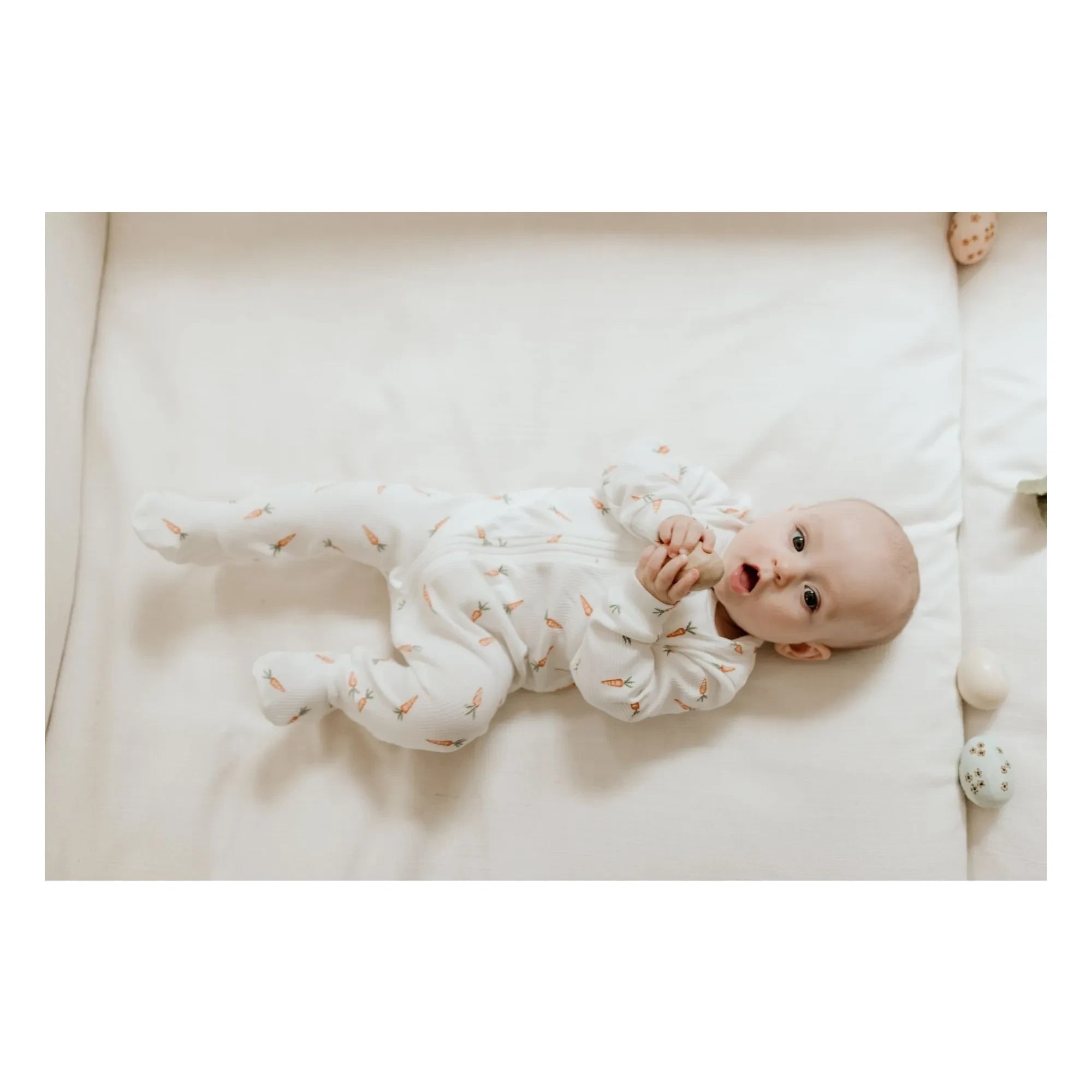 Petit Lem - Havuç Ayaklı Pijama, Fitilli Organik Pamuk | Beyaz