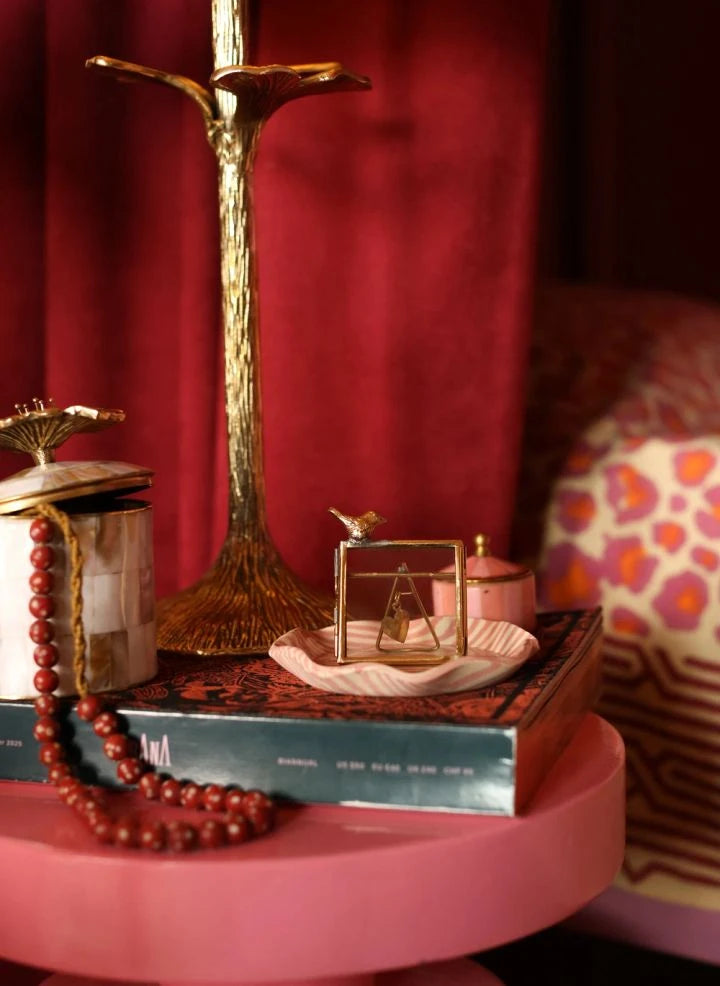 Doing Goods - إطار صور Lola Mini من النحاس الأصفر | Gold
