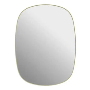 Muuto - Çerçeveli ayna 59x44 cm | Soluk sarı