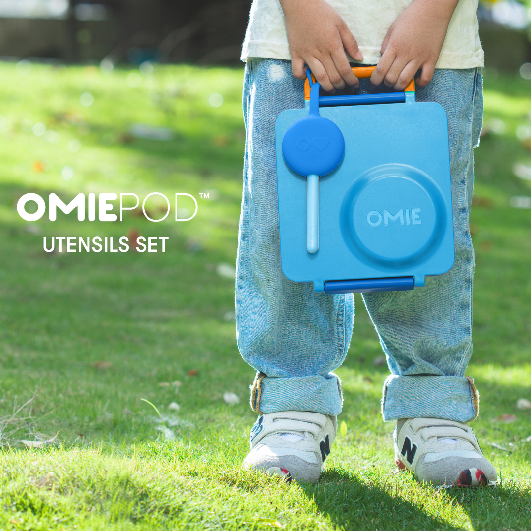 Omiebox - مجموعة شوكة وملعقة من السيليكون OmiePod Capri باللون الأزرق