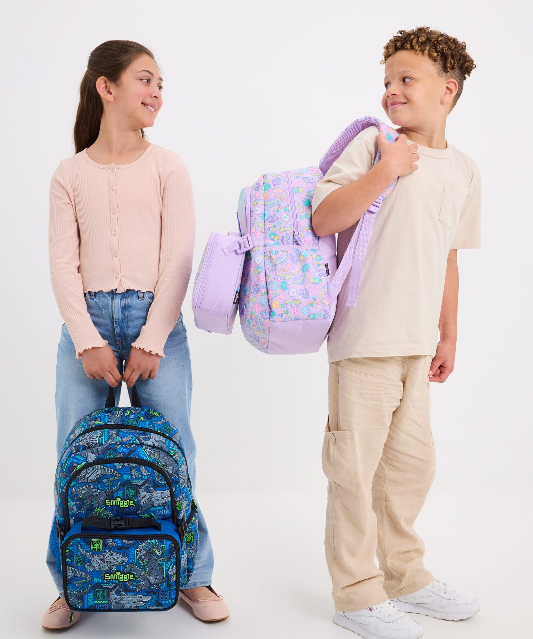 Smiggle - حقيبة ظهر مدرسية كلاسيكية All Stars