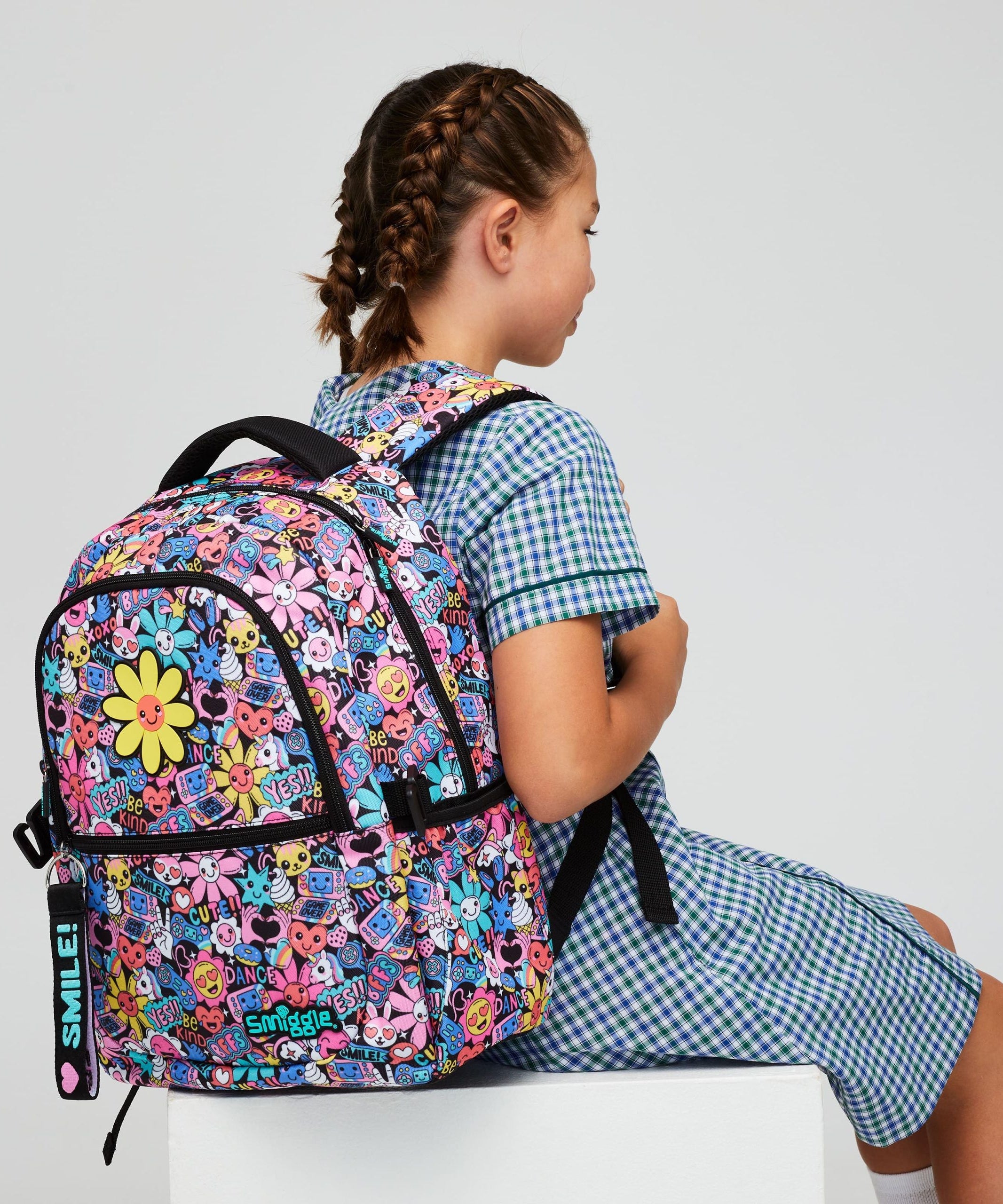 Smiggle - حقيبة ظهر مدرسية كلاسيكية برايت سايد