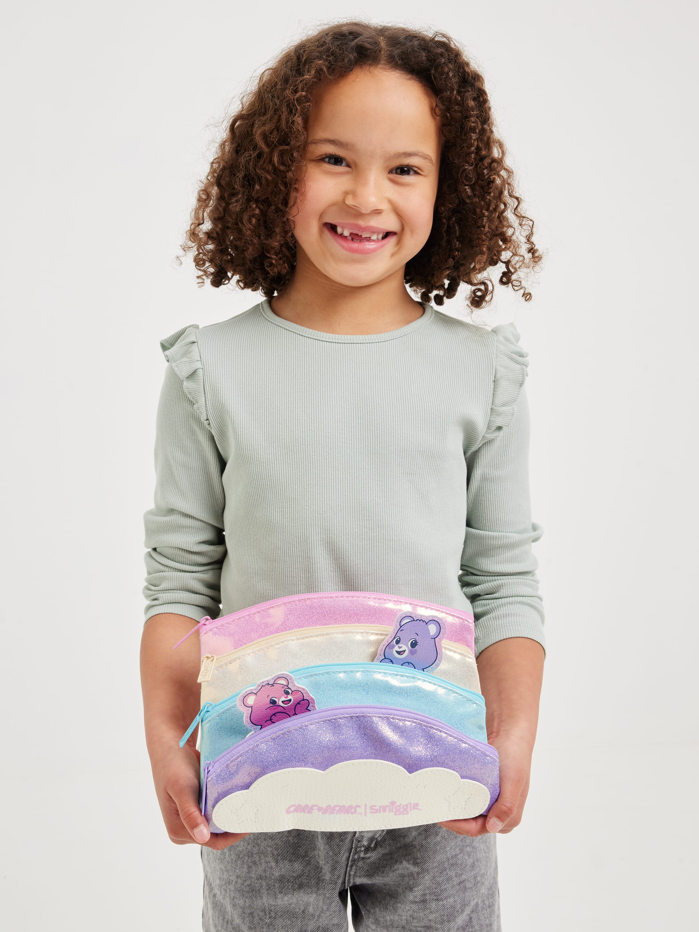 Smiggle - علبة أقلام دبدوب العناية متعددة الجيوب