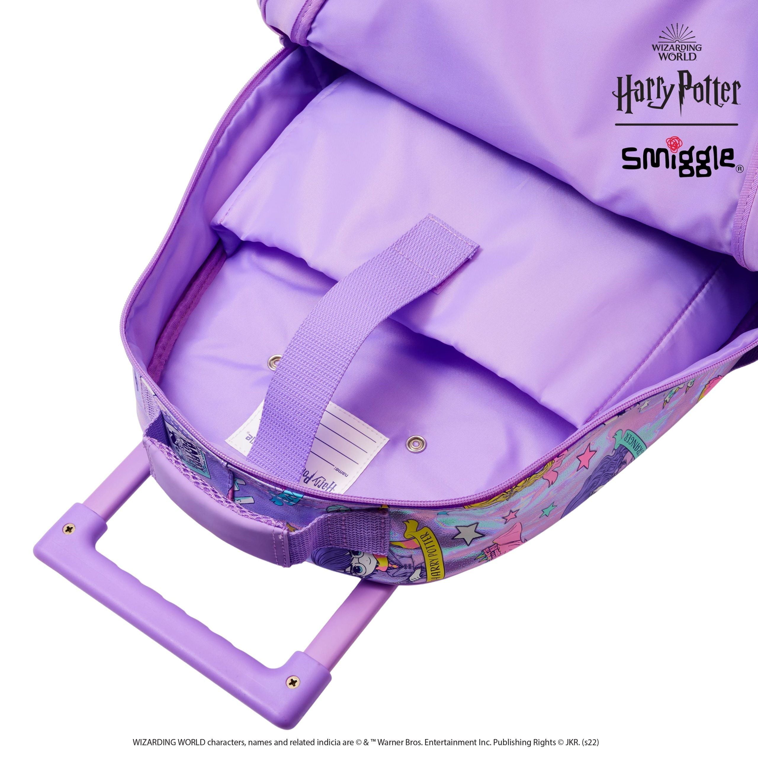 Smiggle - Harry Potter Işıklı Tekerlekli Çekçekli Sırt Çantası
