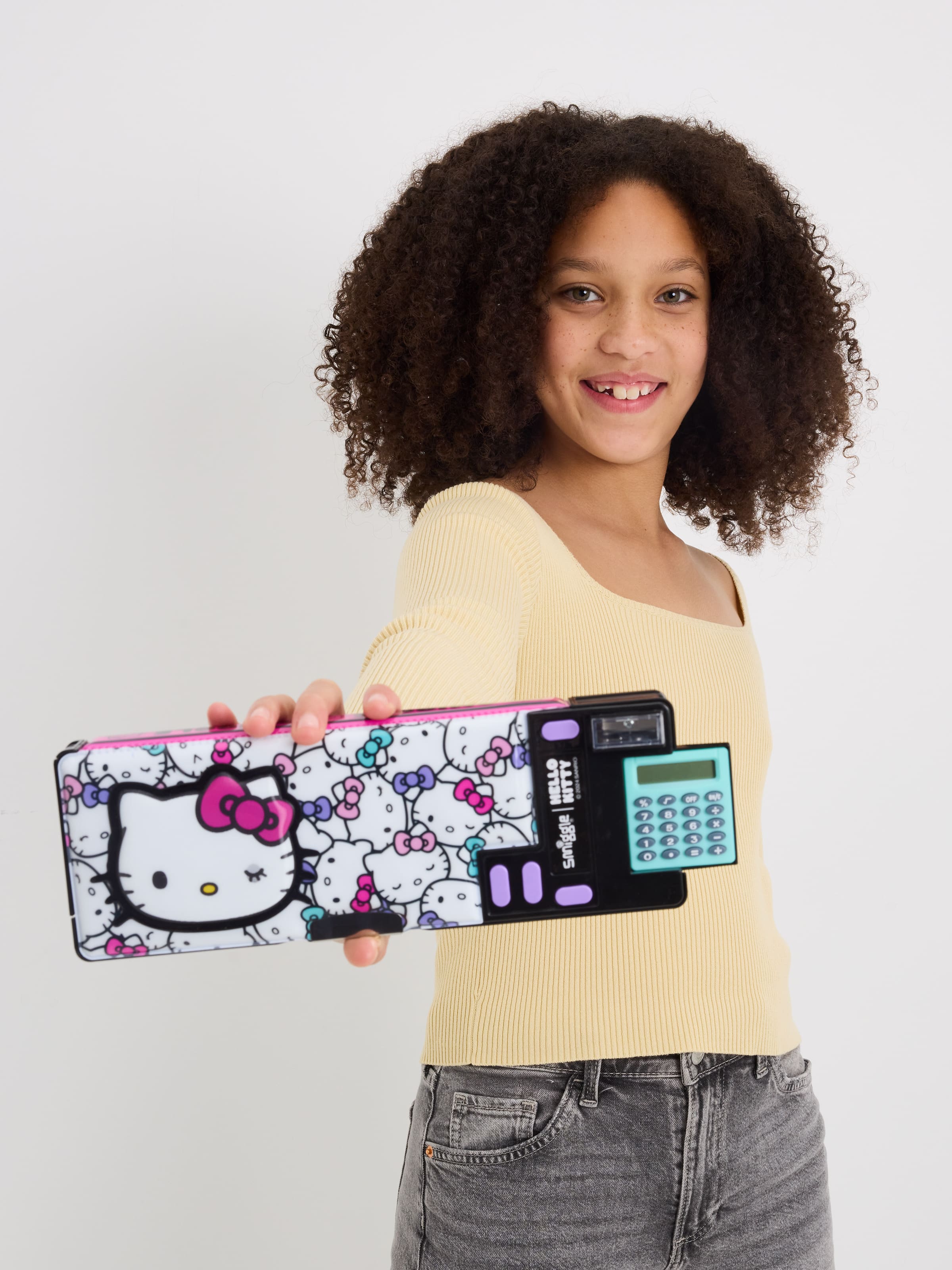 Smiggle - علبة أقلام أوتوماتيكية بحاسبة هيلو كيتي