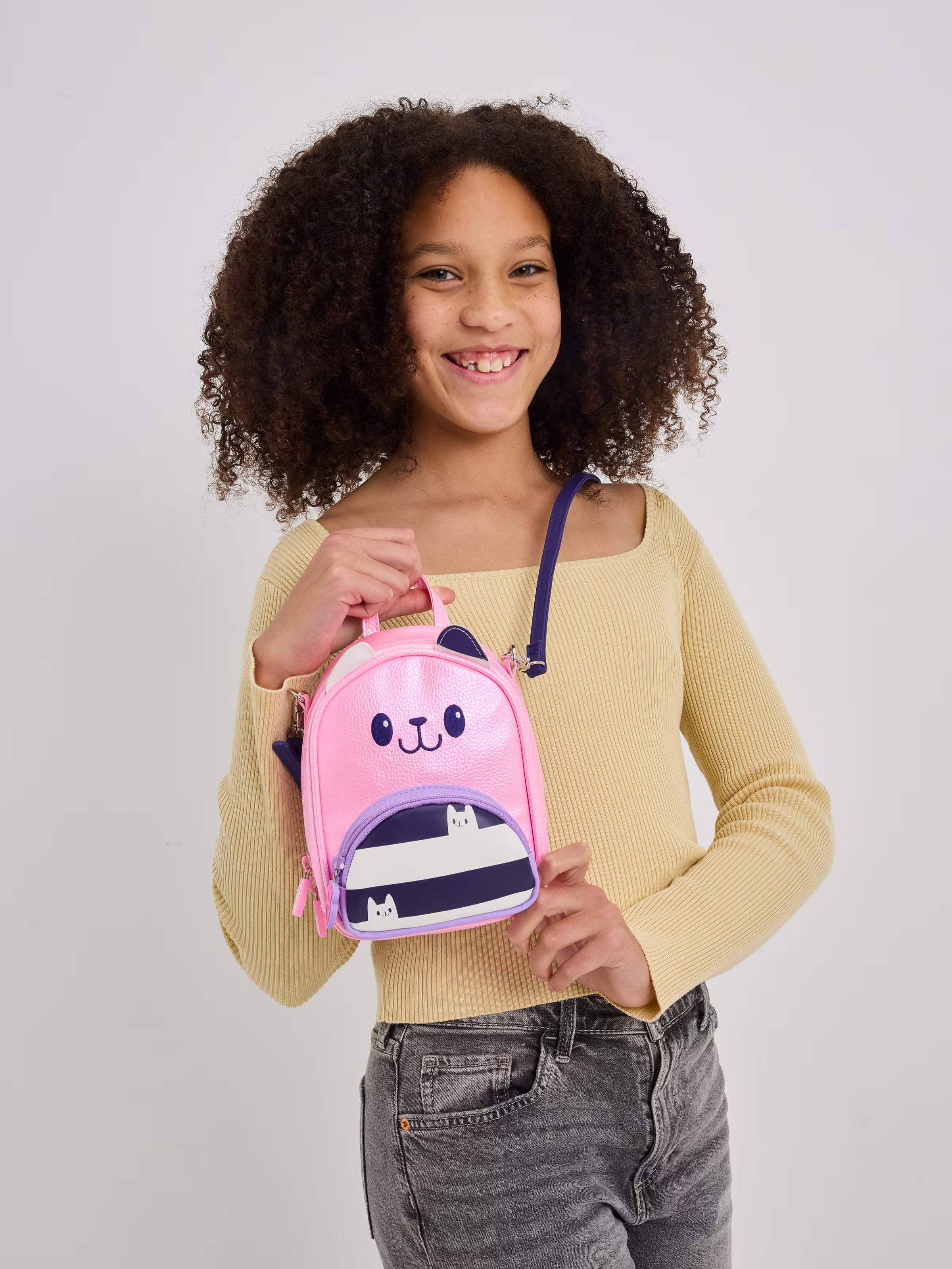 Smiggle - حقيبة ظهر وكتف صغيرة من Gabbys Dollhouse