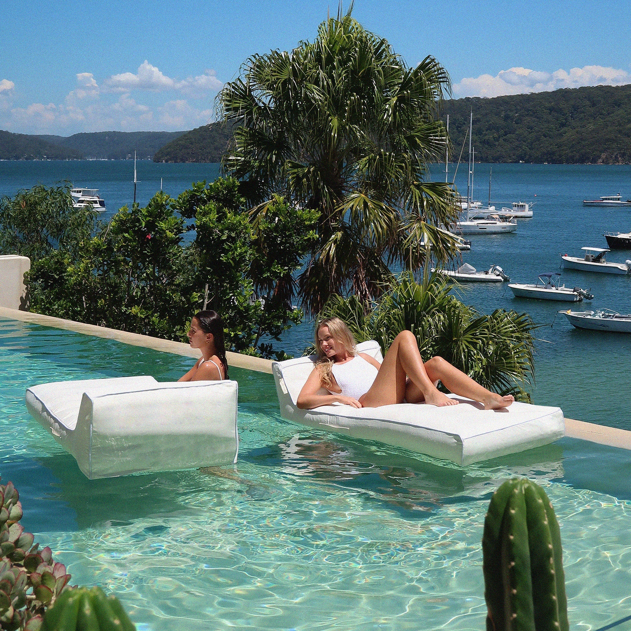 Sunnylife - مرتبة قابلة للنفخ فاخرة للبحر والمسبح