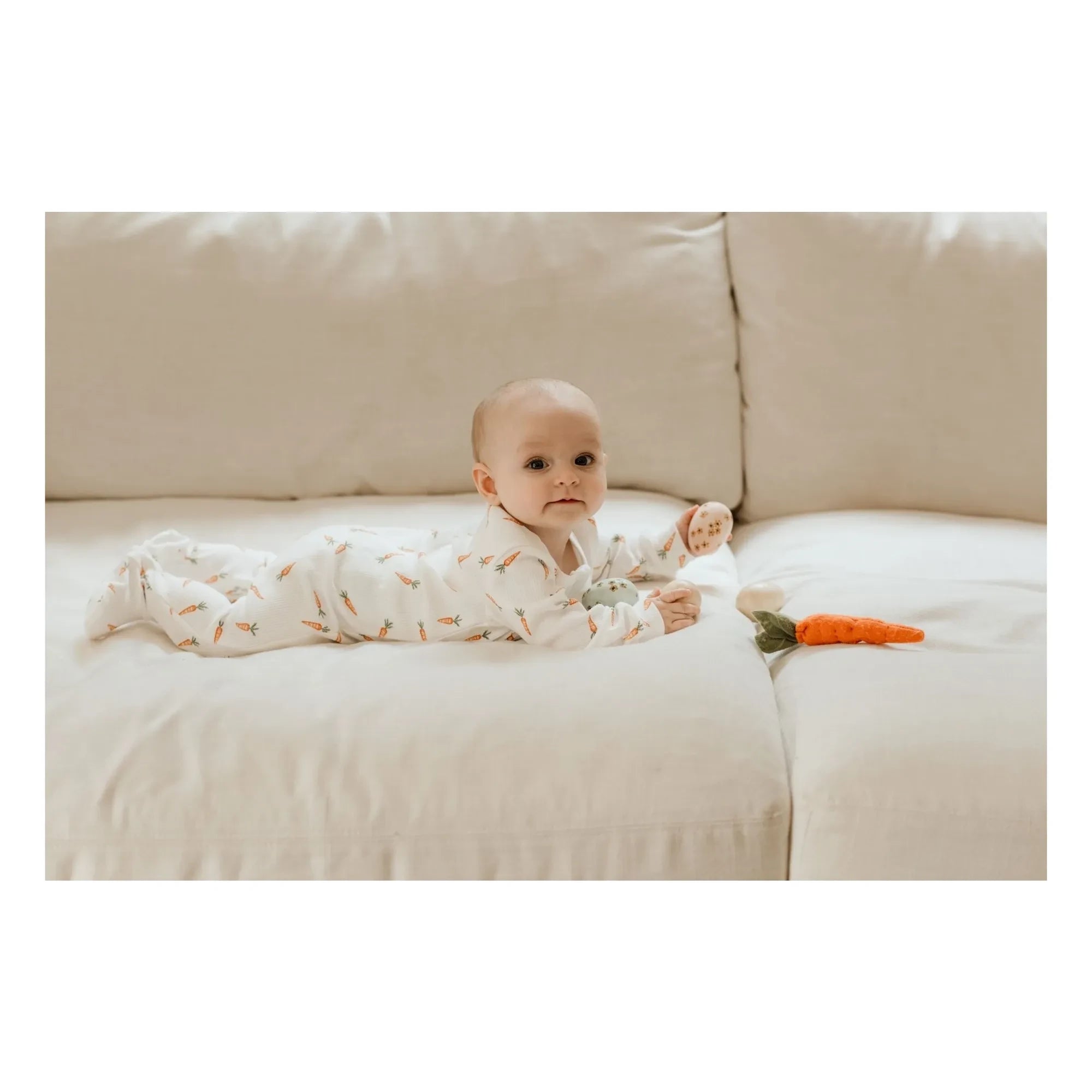 Petit Lem - Havuç Ayaklı Pijama, Fitilli Organik Pamuk | Beyaz