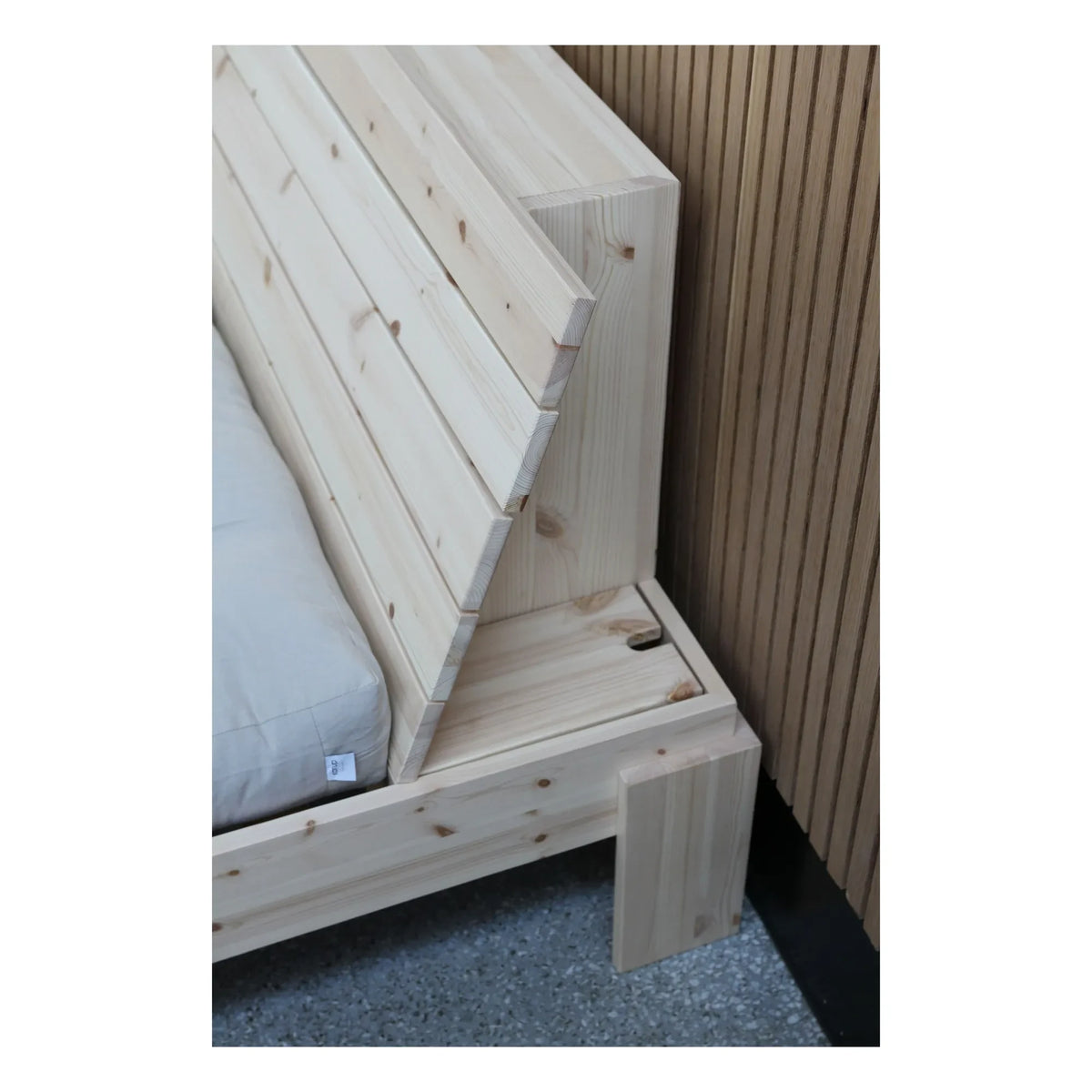 Karup Design - Layers Başlıklı Ahşap Yatak