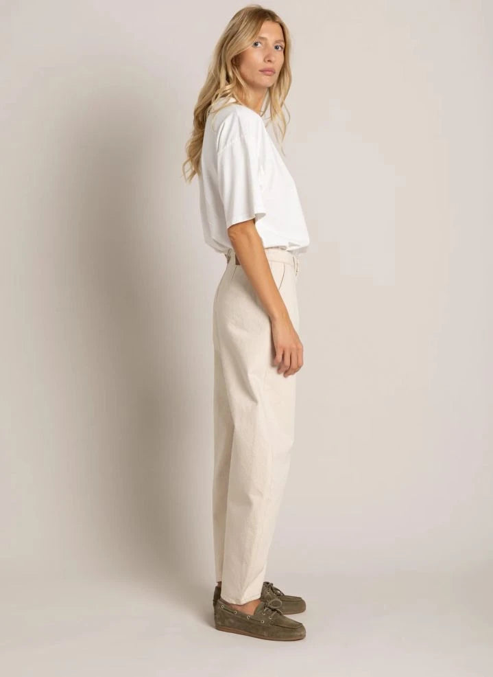 Smallable Woman - Jean Barrel London | Ekru