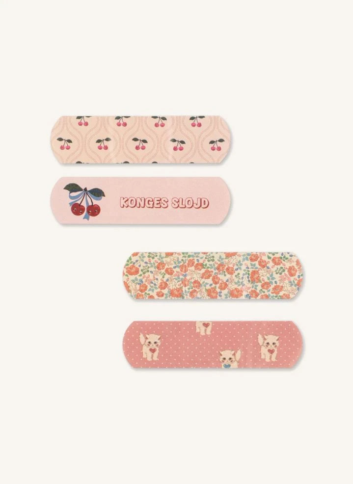 Konges Sløjd - Cherry Band-Aid Set