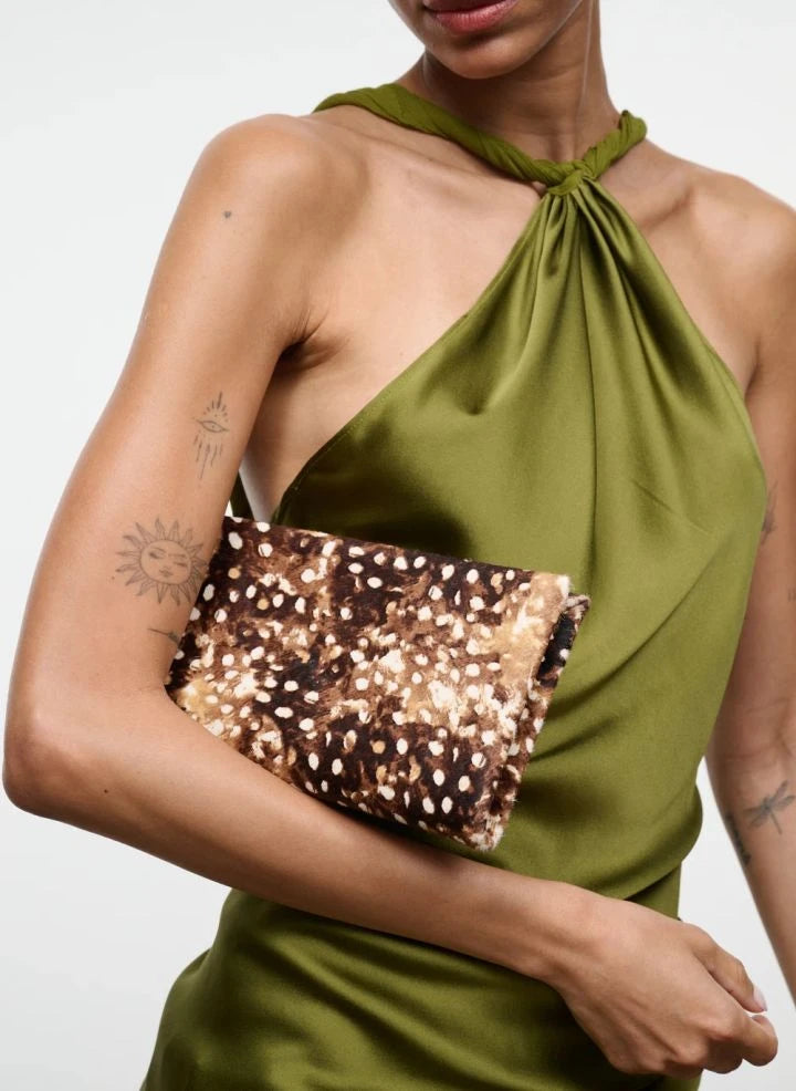 Staud - حقيبة Muse Clutch | أصفر فاقع