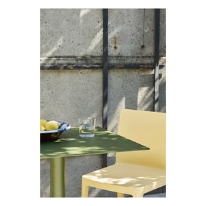 Hay - Ronan ve Erwan Bouroullec tarafından tasarlanan Palissade Cone Table - 65 x 65 cm | Zeytin yeşili