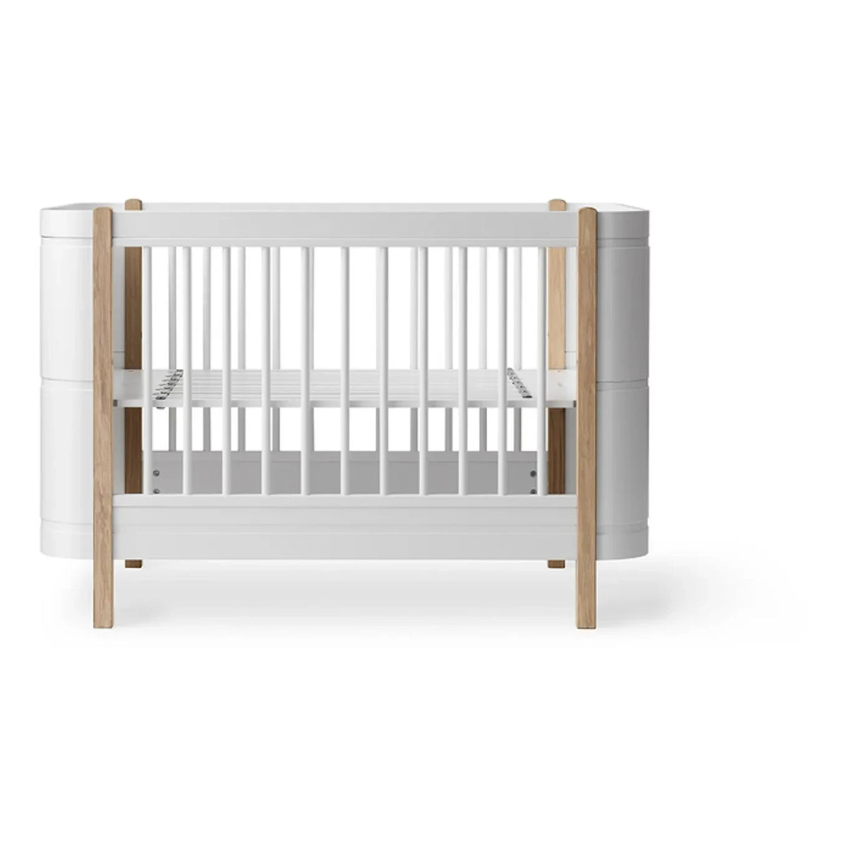 Oliver Furniture - سرير مهد Mini+ من خشب البلوط، بدون طقم جونيور