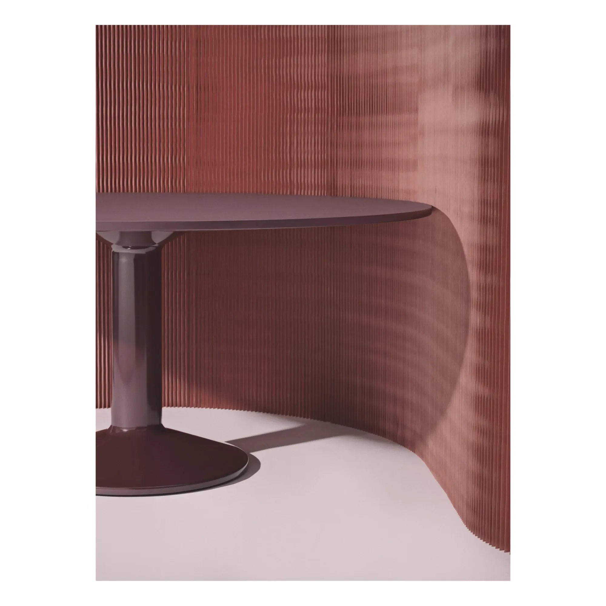 Muuto - Midst Yuvarlak Masa | Bordo