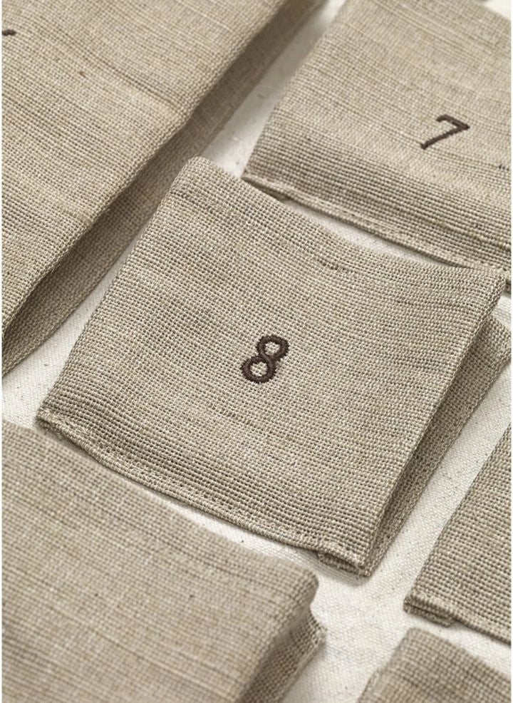 Ferm Living - تقويم أدفنت (Advent) على شكل شجرة من القطن العضوي