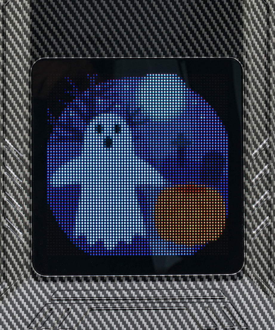 iPixi – حقيبة ظهر متوسطة الحجم من التيتانيوم بشاشة LED