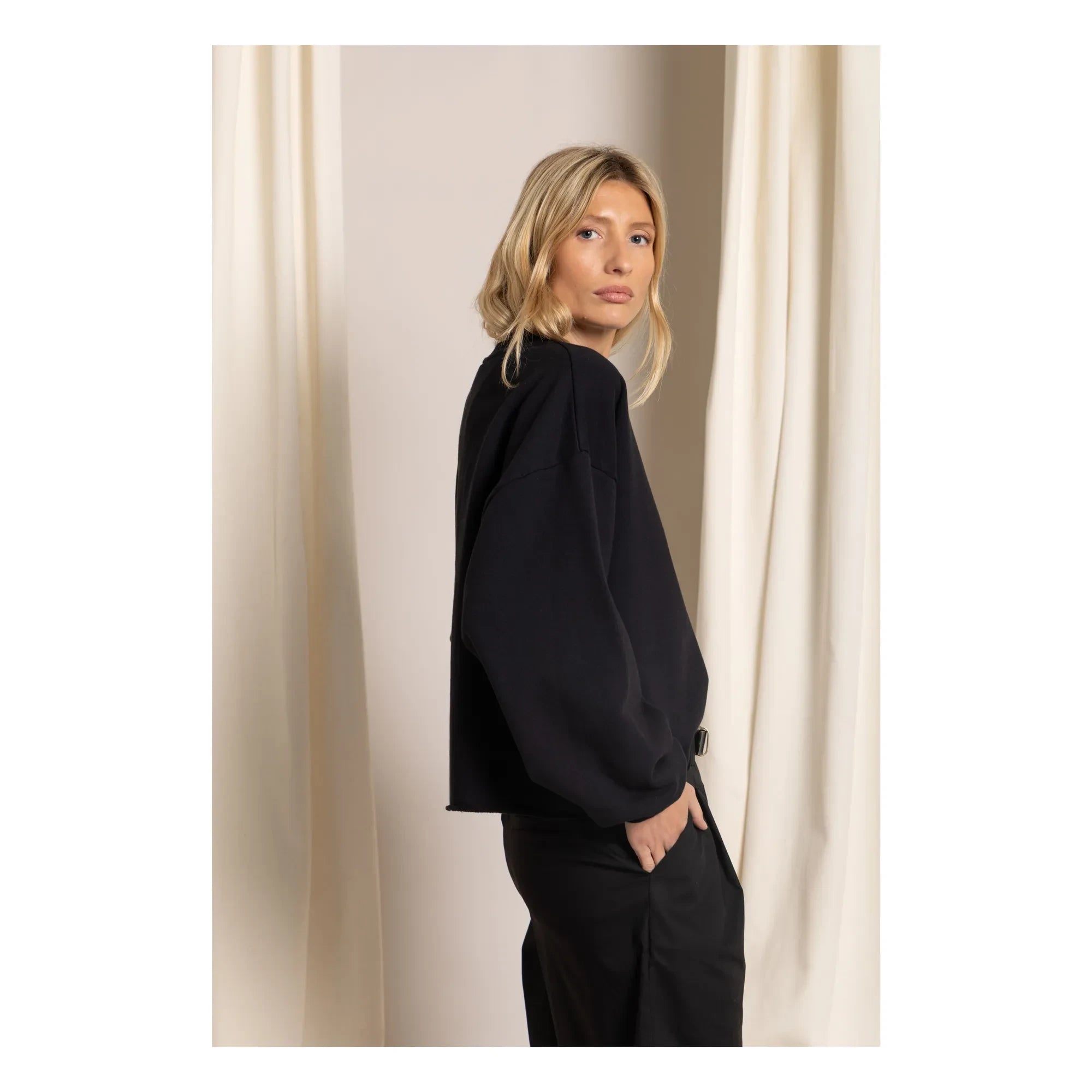 Smallable Woman - Bria organik pamuk sweatshirt | Siyah