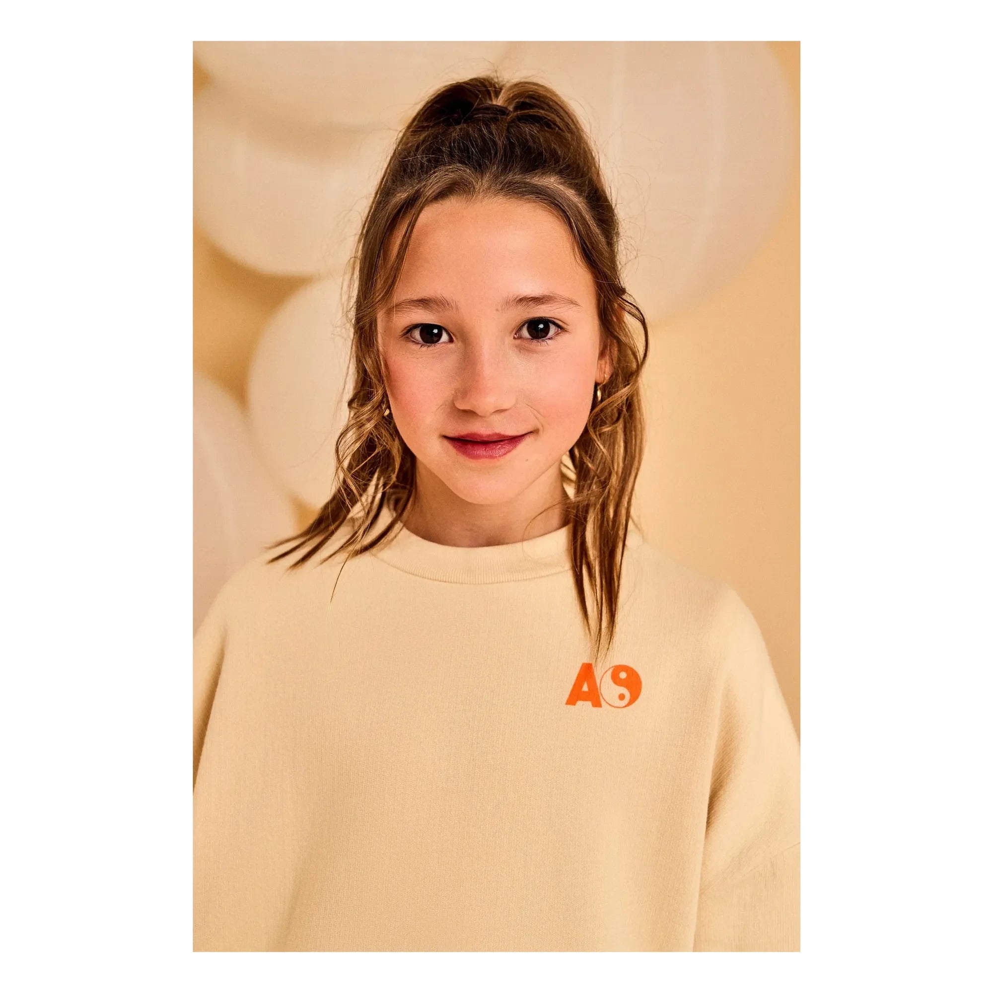 AO76 - Sweat Violeta Sorry | Bej