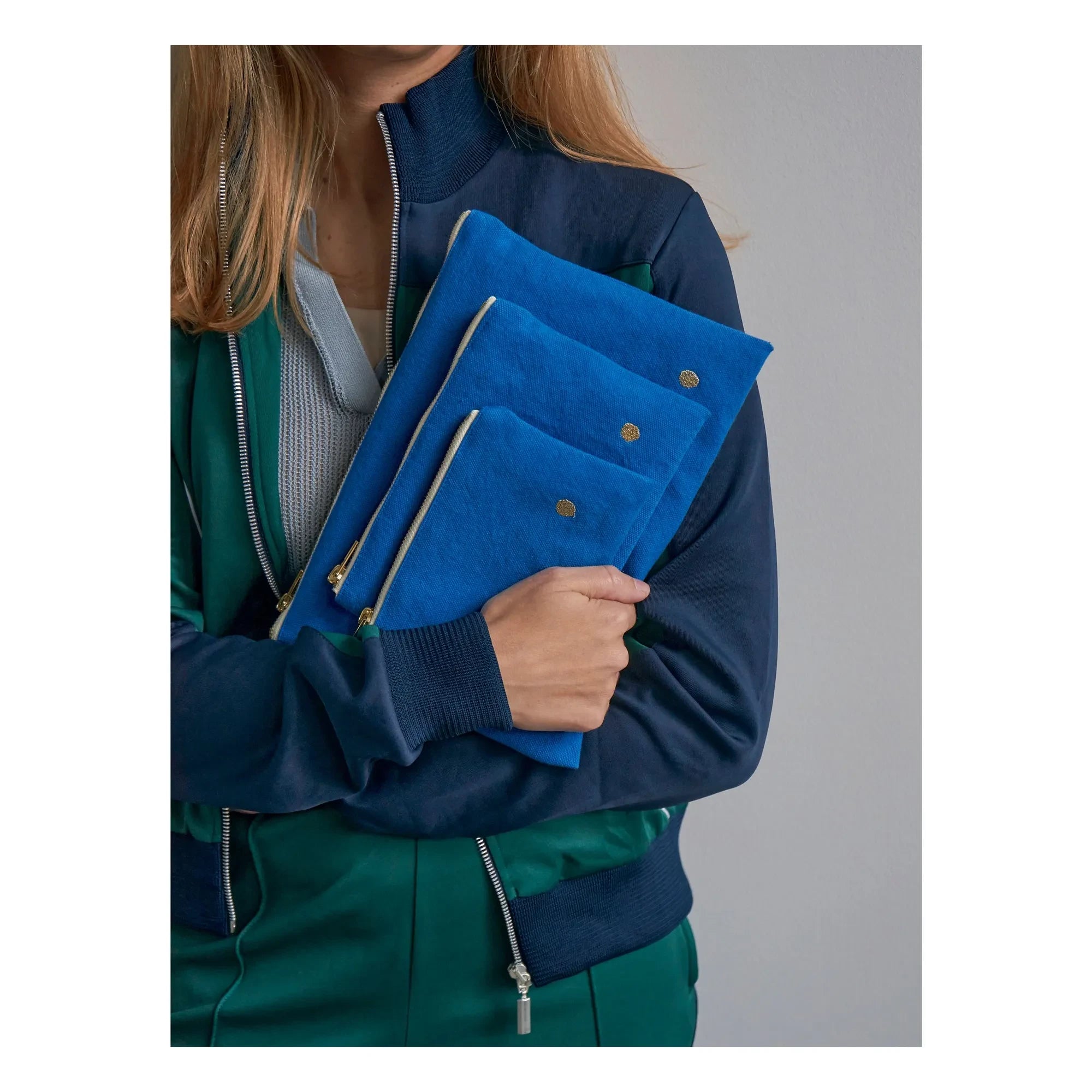 La cerise sur le gâteau - Iona clutch çanta | Elektrik mavisi