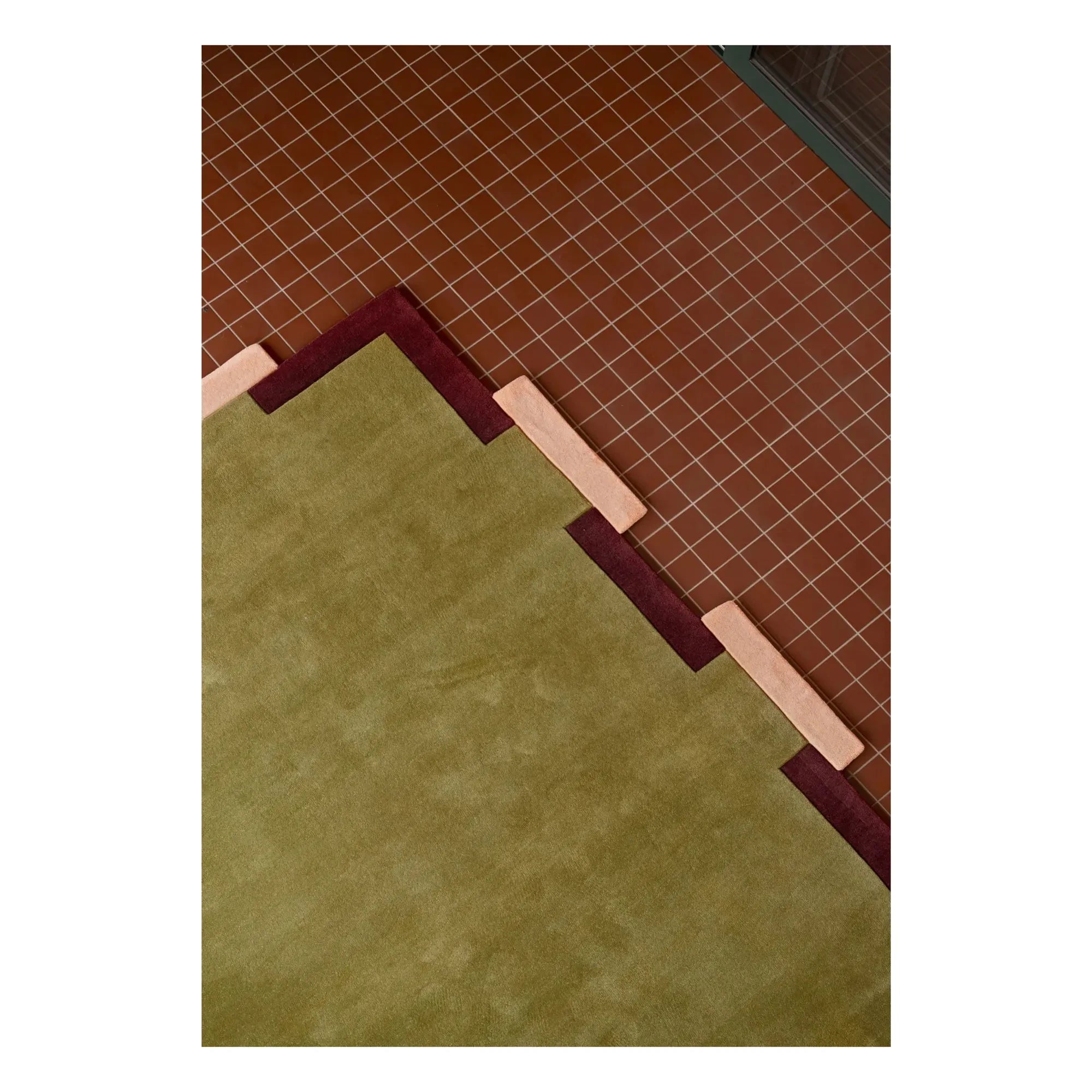 Layered - Yün halı Fregio, Tekla Evelina Severin | Zeytin
