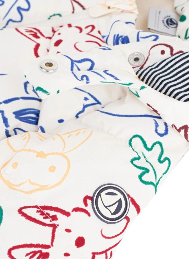 Petit Bateau - معطف داون للأطفال بلون إكرو بنقشة حيوانات