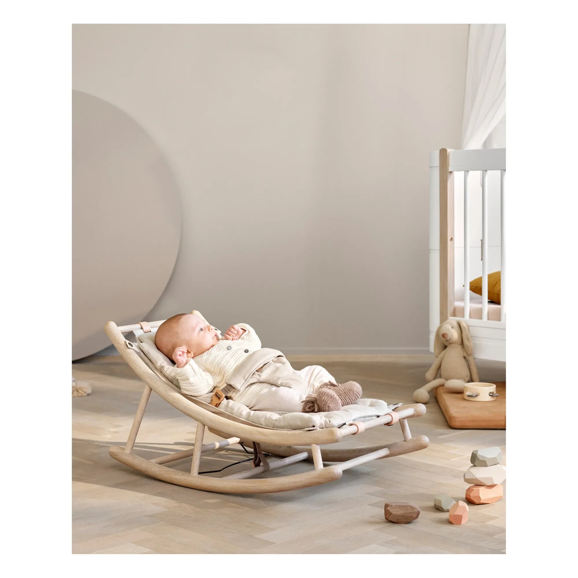 Oliver Furniture - Meşe Bebek ve Yürümeye Başlayan Çocuk Sallanan Koltuğu