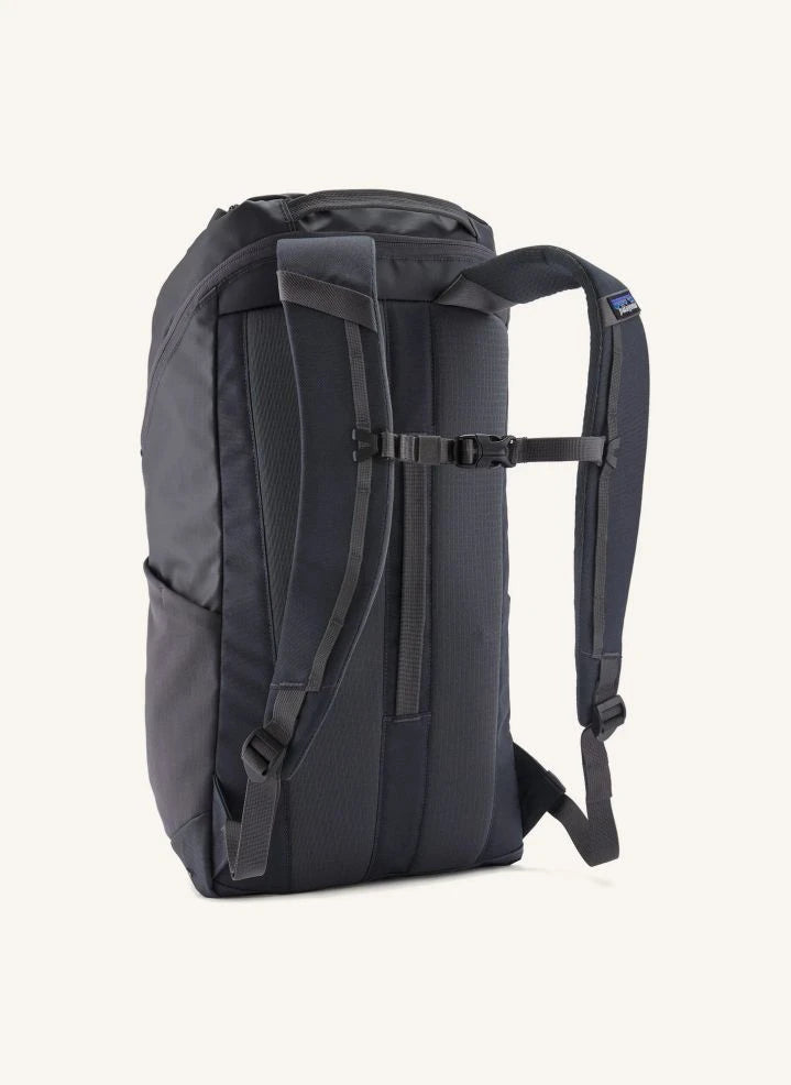 Patagonia - Black Hole 25L حقيبة | رمادي داكن