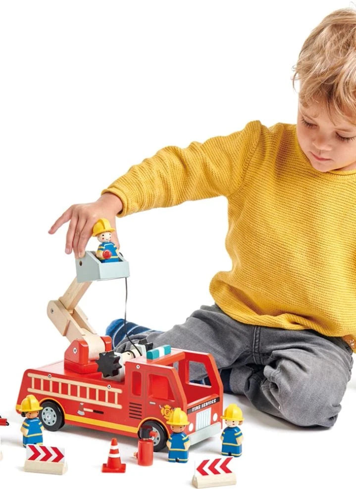 Tender Leaf Toys - İtfaiye aracı