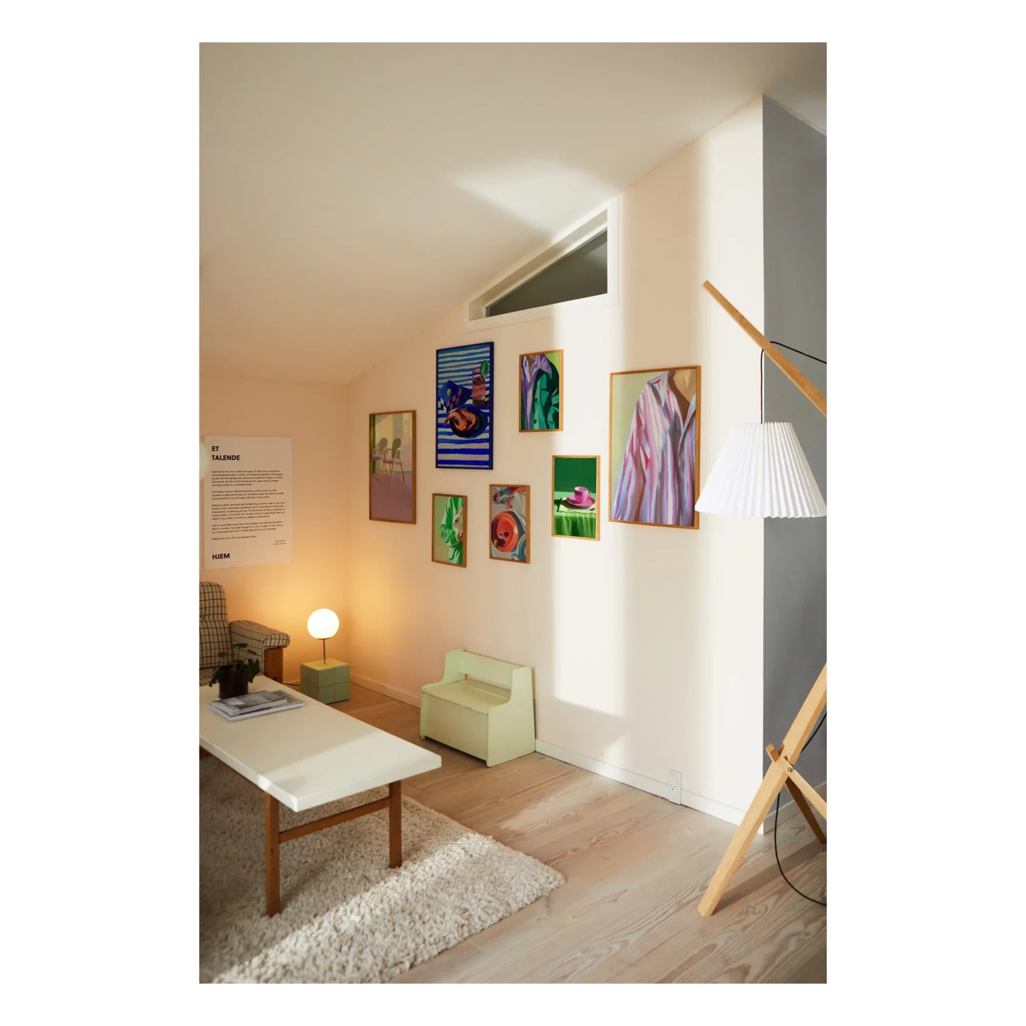 Paper Collective - Misfitting Things Tarafından Dad Shirt Poster | Pembe