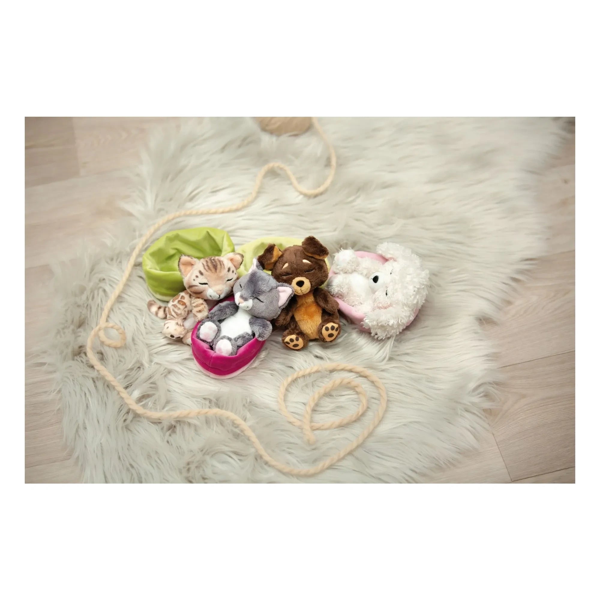 Nici - Uyuyan Evcil Hayvanlar Peluş Köpek | Kahverengi