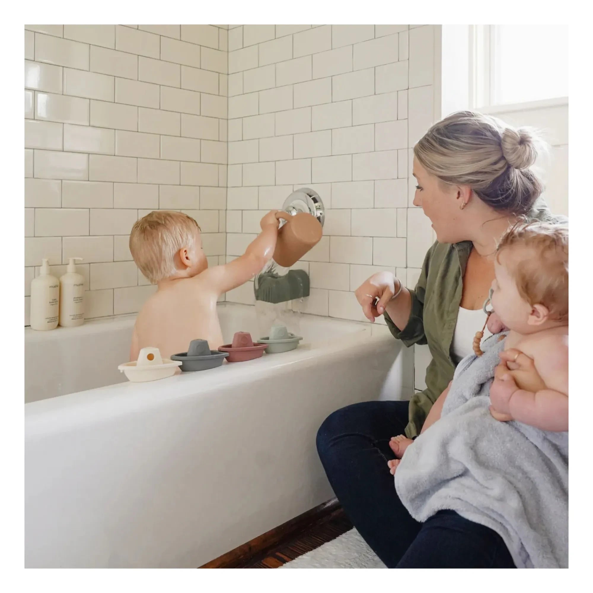 Mushie - Banyo oyuncakları tekneler - 5’li set