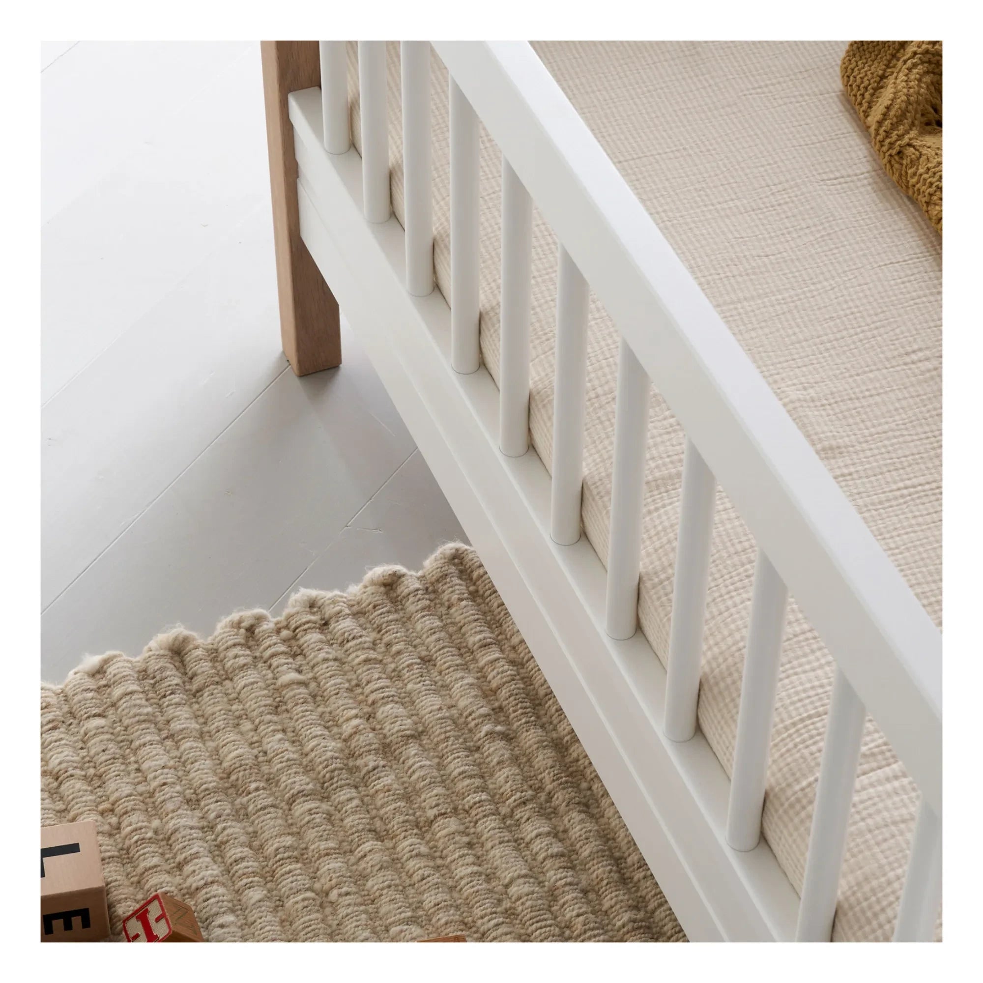 Oliver Furniture - Wood Mini+ Karyoladan Genç Yatağa Dönüşüm Kiti | Meşe