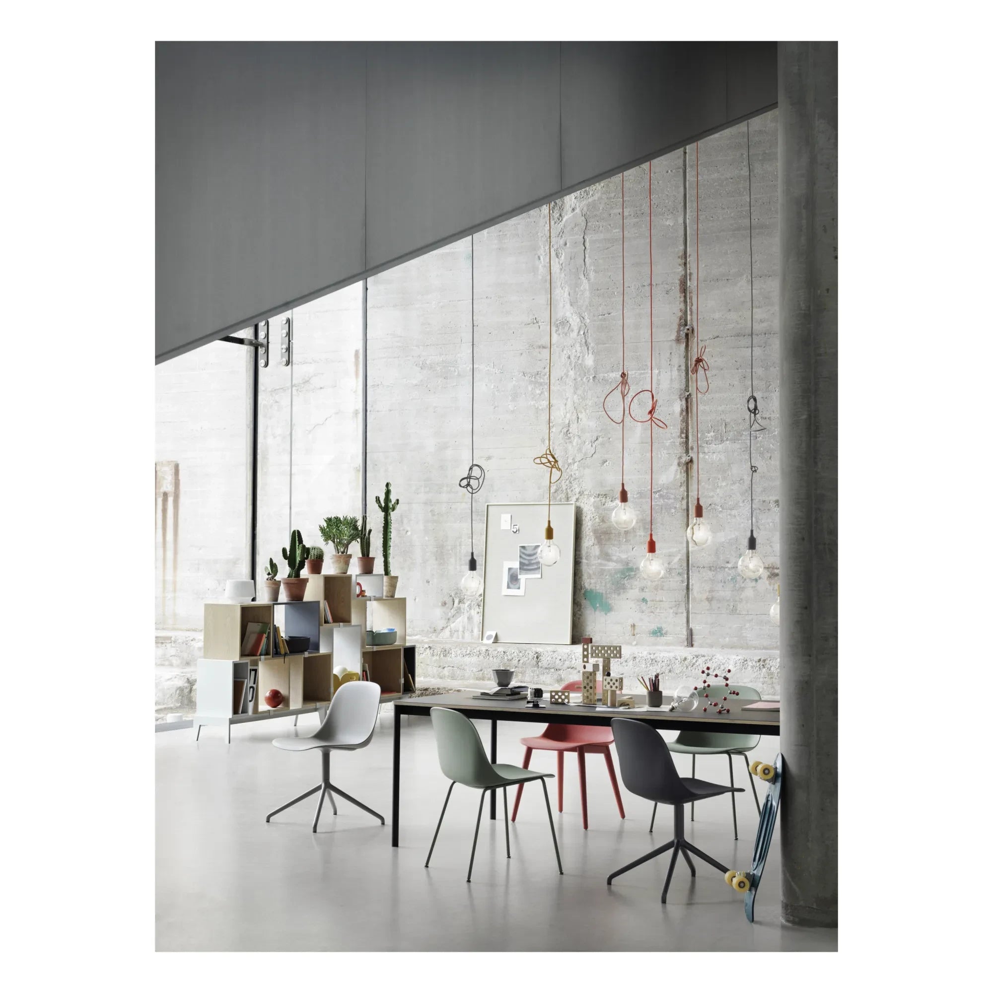 Muuto - Geri Dönüştürülmüş Fiber Plastik Sandalye | Seladon