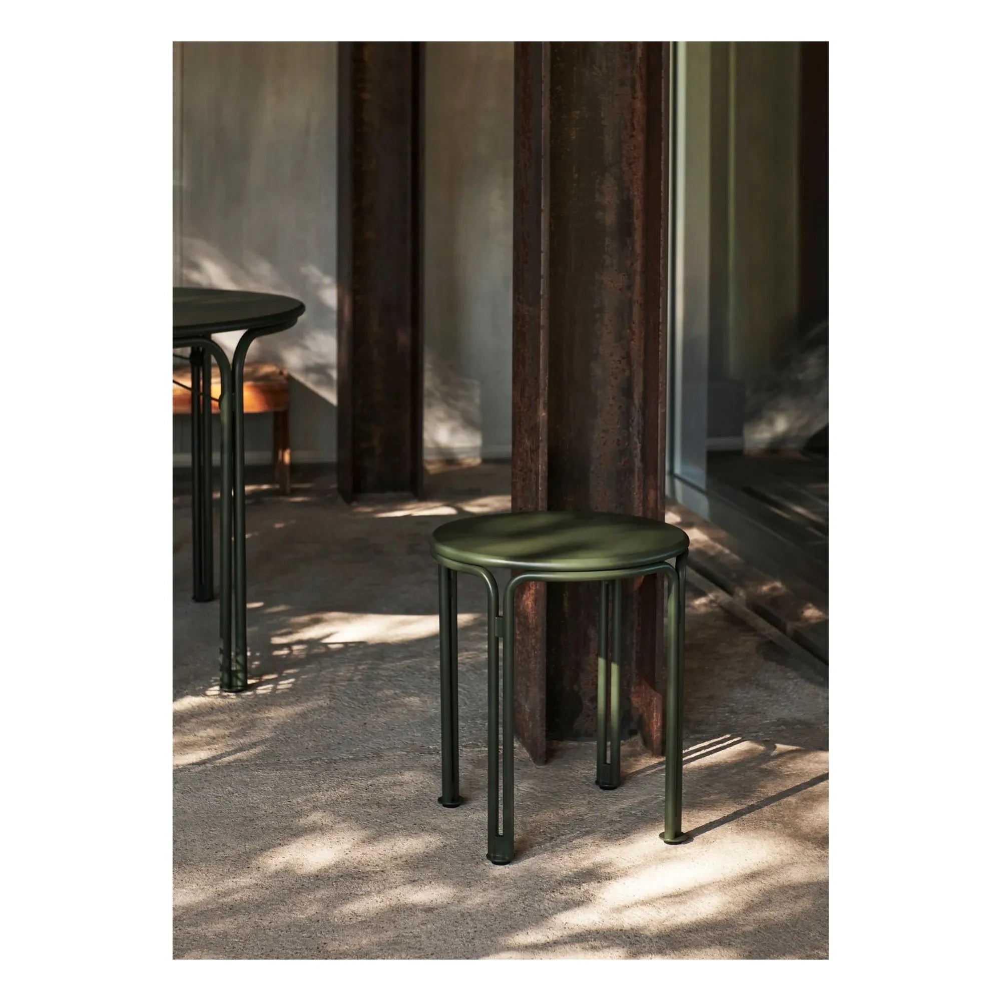 & Tradition - Thorvald SC102 yan sehpa, Space Copenhagen | Koyu yeşil