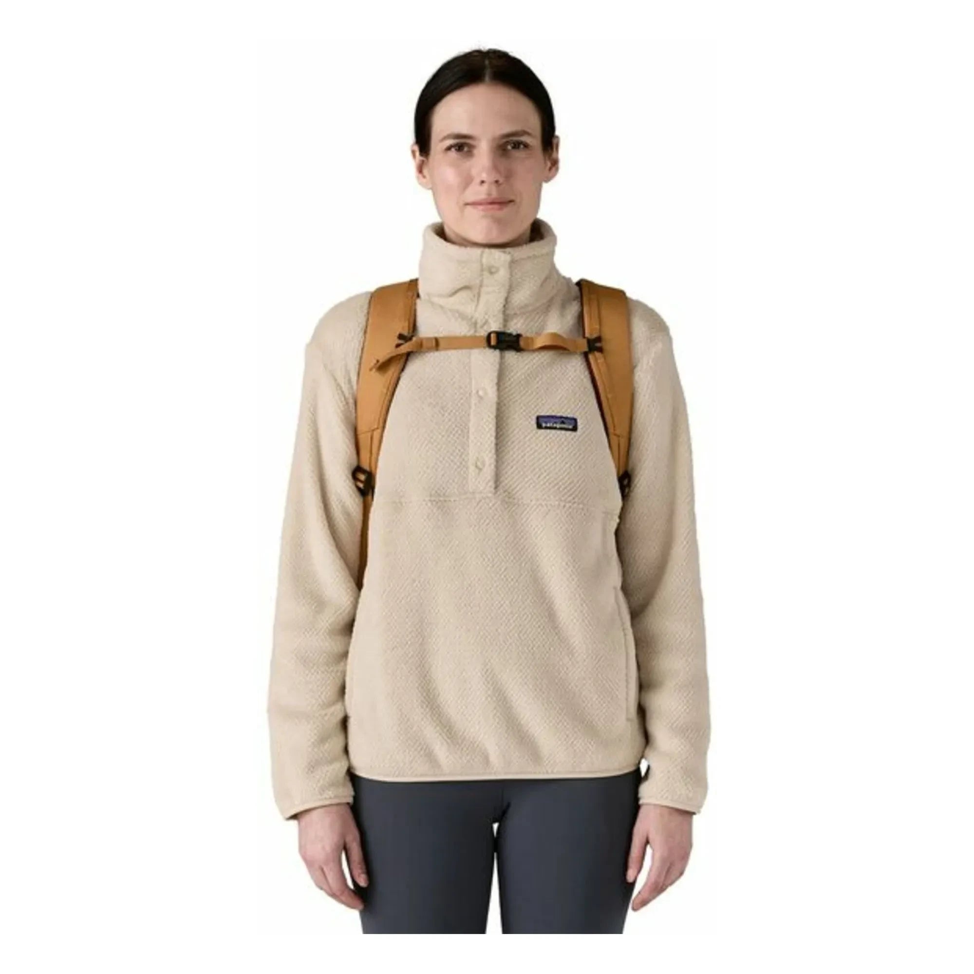 Patagonia - Siyah Delik Paket 32L Geri Dönüştürülmüş Elyaf Sırt Çantası | Camel