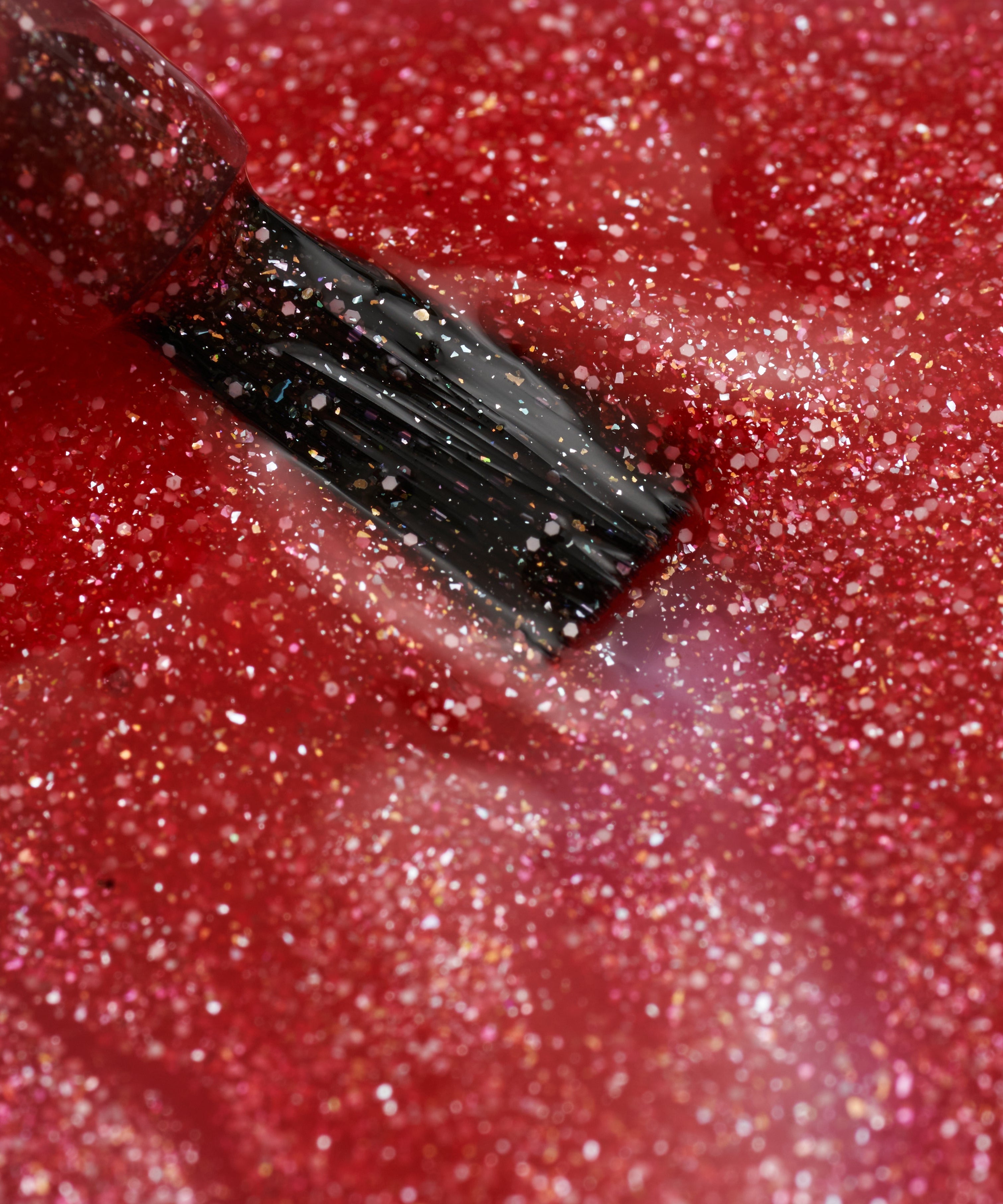 ميس نيلا - طلاء أظافر لامع أحمر قابل للتقشير