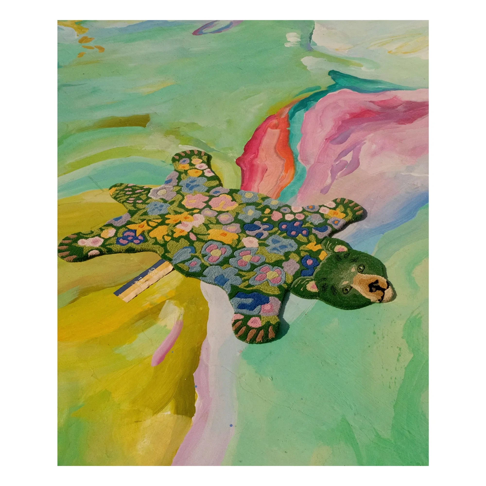 Doing Goods - Wool bear rug Josie Jardin | Yeşil
