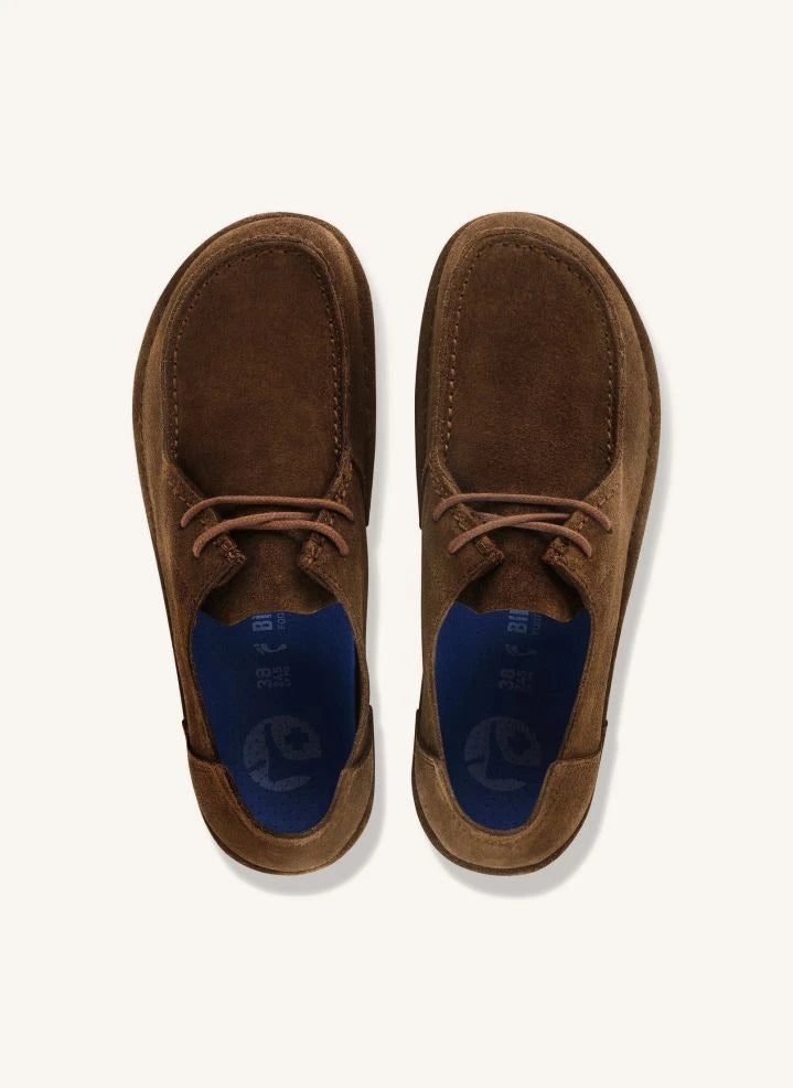 BIRKENSTOCK - Utti لوفر سويدي مزود بأربطة | بني غامق