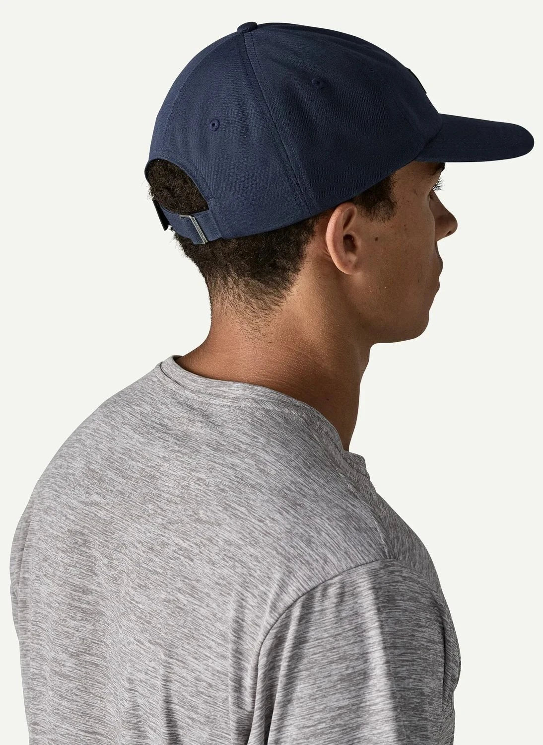 Patagonia - P-6 Label Trad قبعة | أزرق داكن