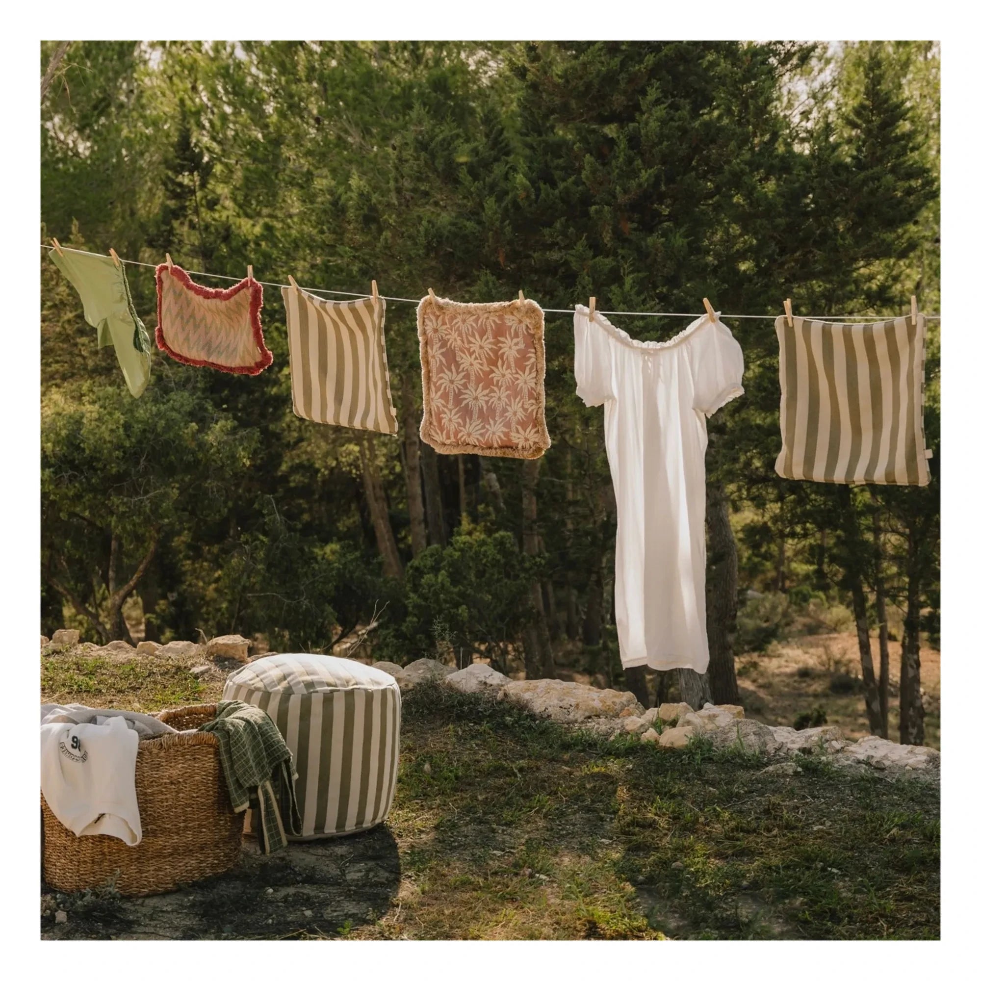 Palais - Jackie x Rosita çift taraflı yastık kılıfı | Zeytin