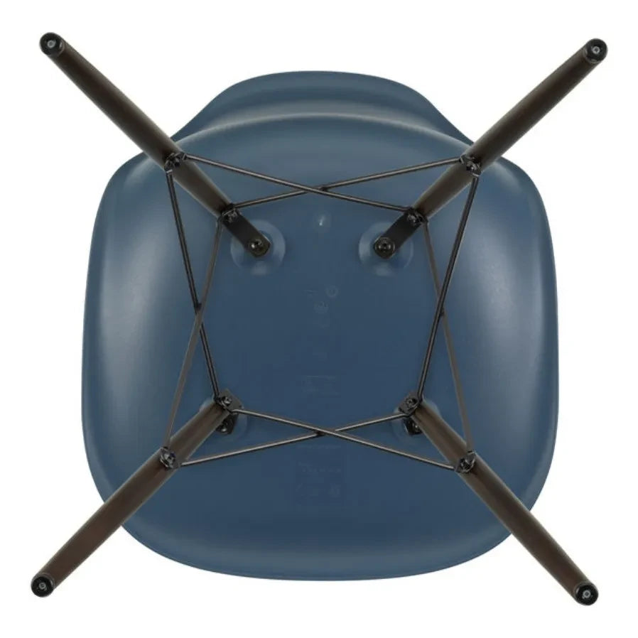 Vitra - DSW plastik sandalye - akçaağaç taban - Charles & Ray Eames | Deniz mavisi